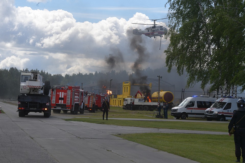 7. Ул. Шолохова, 7, москва. Пожар на верхних этажах. Пожар на шолохова 8 0922.