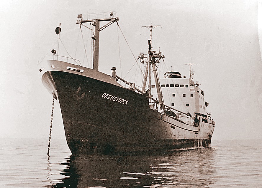 Матрос речного флота. Пароход матросов. Пароход 1930. Моряк на пароходе. Боцман 19 века.